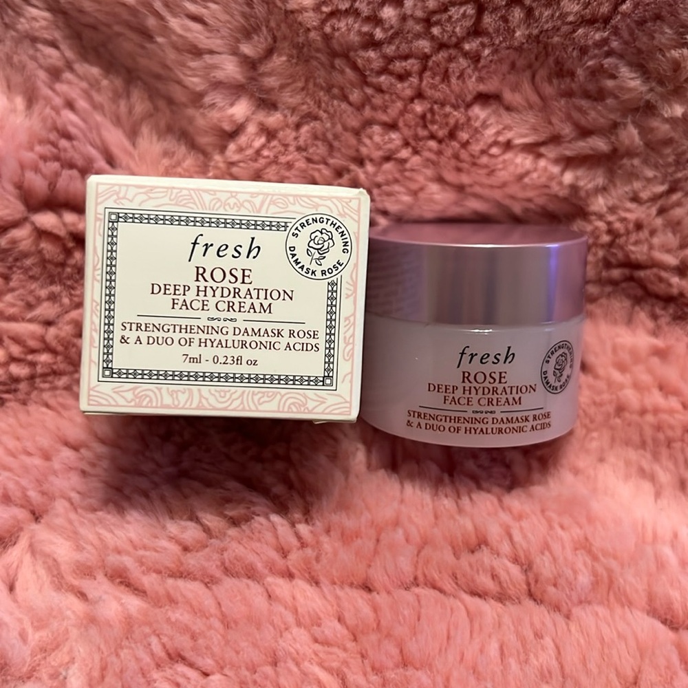 🆕 *3/$20* Fresh- Rose Deep Hydration Face Cream